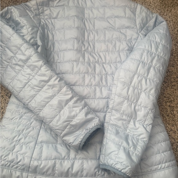 Patagonia Women's Baby Blue Quilted Jacket - Picture 6 of 11